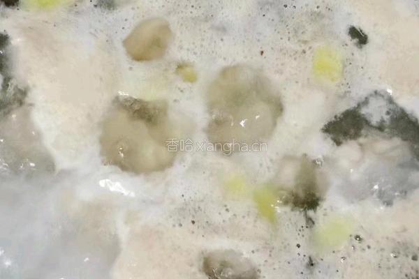 翅根炖土豆胡萝卜的做法图解5
