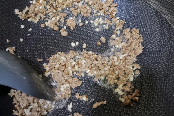 香菇瘦肉粥的做法图解5