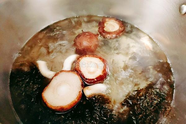 冬菇紫菜汤的做法图解8