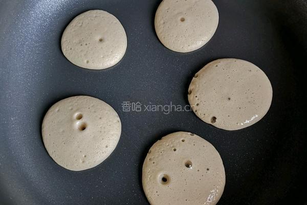 香蕉松饼的做法图解7