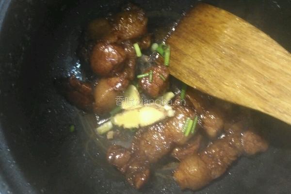 土豆炖五花肉的做法图解5