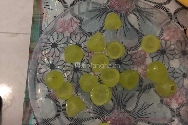 自制吐司水果沙拉的做法图解4
