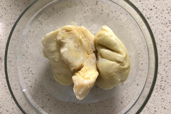 蛋挞皮烤榴莲的做法图解2