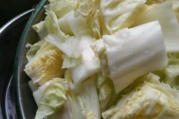 白菜肉丸子汤的做法图解5