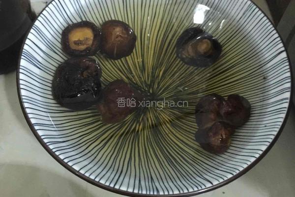 黄焖鸡米饭的做法图解2