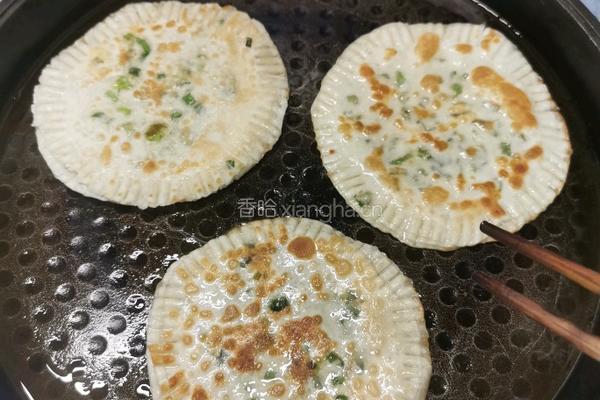饺子皮葱花饼（快手早餐）的做法图解16