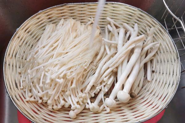 火腿菌菇汤的做法图解3