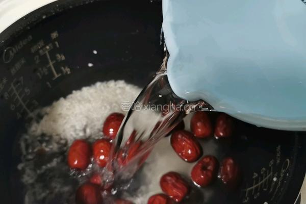 桂圆红枣粥的做法图解8