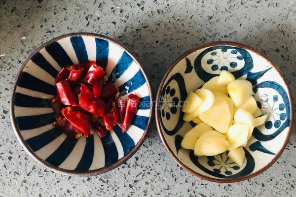 超级下饭的茄子炒豆角，不能少了它的做法图解2
