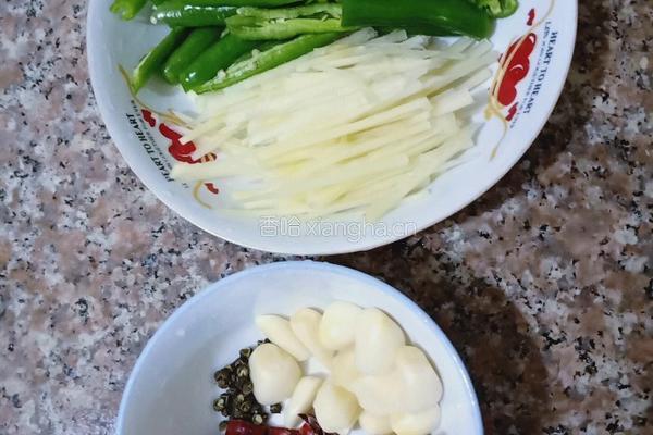 香辣鸡尖的做法图解2