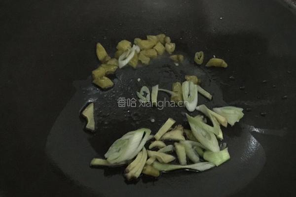 猪肉白菜粉条的做法图解2