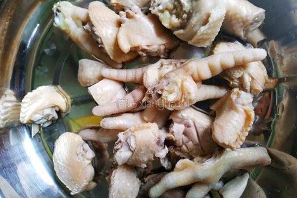 清蒸香菇土豆滑鸡的做法图解3