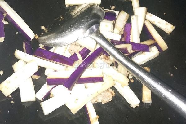 肉沫茄子的做法图解3