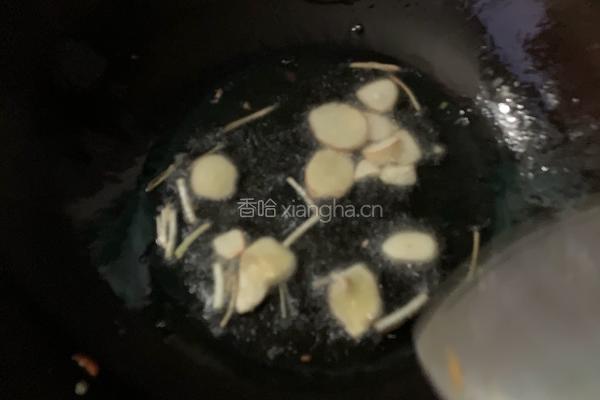 昂刺鱼豆腐汤的做法图解1