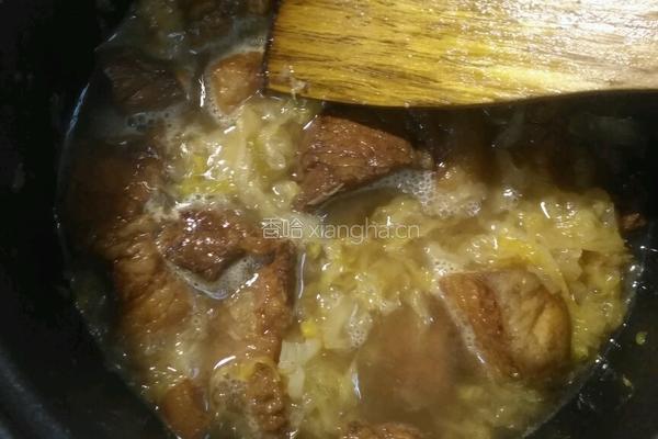 酸菜炖五花肉的做法图解5