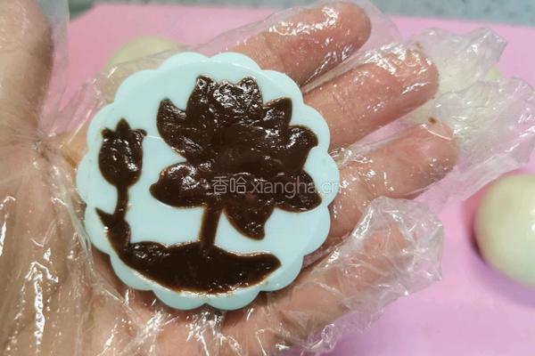 可可豆沙冰皮月饼的做法图解15