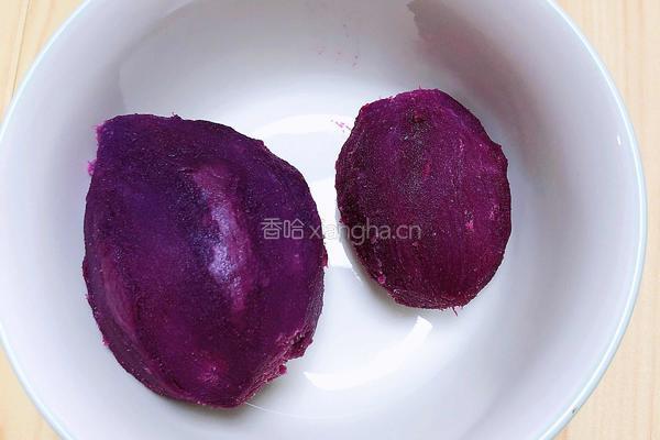 椰浆紫薯奶皮月饼的做法图解2