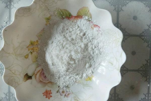 蔓越莓米粉蒸糕的做法图解2