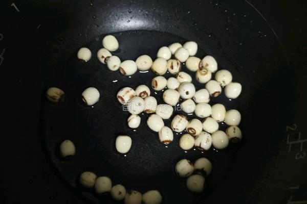 红豆薏米莲子汤的做法图解3