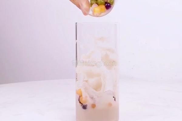 家庭版喜茶同款饮品——芋泥波波冰的做法图解4