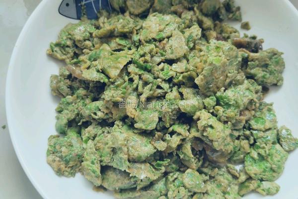 芹菜叶炒鸡蛋