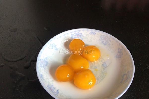 莲蓉肉松馅广式月饼的做法图解5