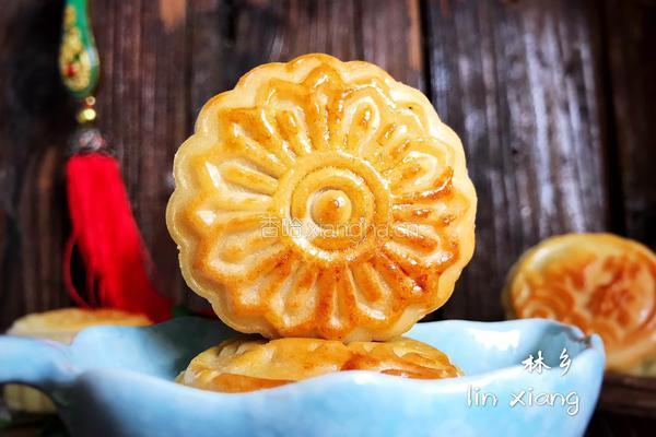 莲蓉肉松馅广式月饼的做法图解23
