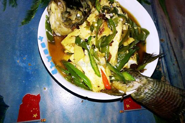 福寿鱼爱上嫩豆腐的做法图解7