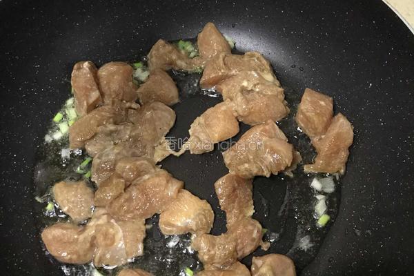 鸡肉炖冬瓜西红柿的做法图解6