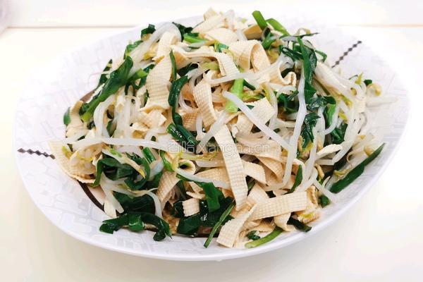 豆皮韭菜炒豆芽的做法图解9