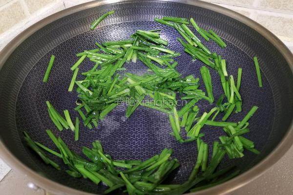 豆皮韭菜炒豆芽的做法图解5