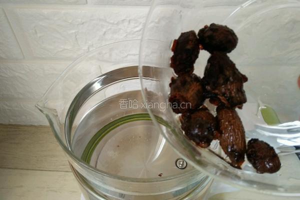 胖大海冰糖水的做法图解4