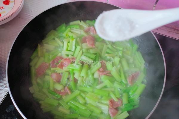 腊肠炒芹菜的做法图解8