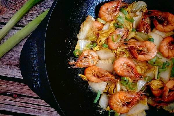 中式炒菜の铁锅鲜虾白菜的做法图解12