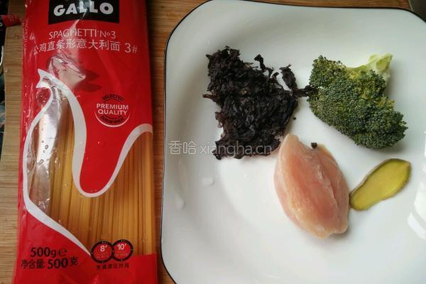 鸡丝意面的做法图解1