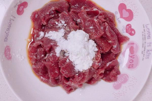 金针菇炒牛肉的做法图解3