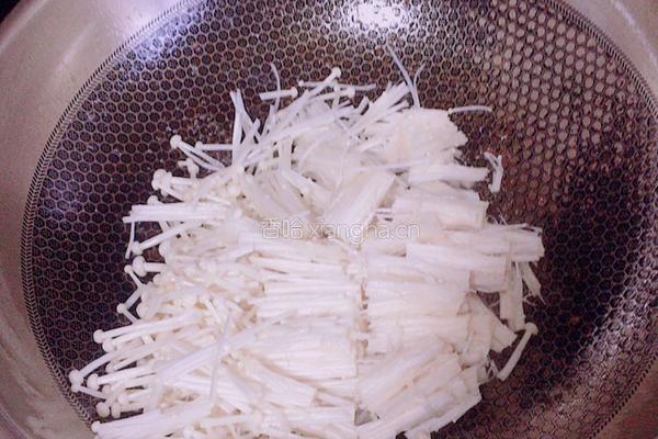 金针菇炒牛肉的做法图解7