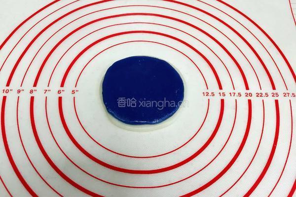 青花瓷冰皮月饼的做法图解10