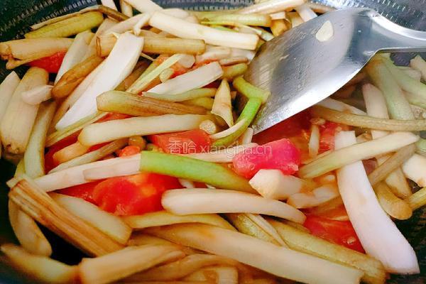 西红柿炒蒲菜的做法图解10