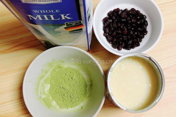 红豆抹茶牛奶的做法图解1