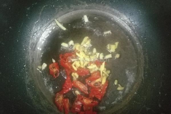 杏鲍菇炖五花肉的做法图解3