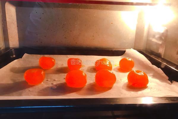广式豆沙蛋黄月饼的做法图解5