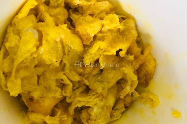 蛋炒河粉的做法图解2
