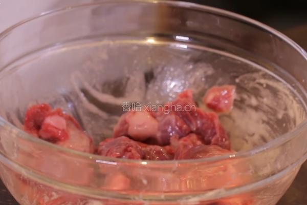 橙香新西兰牛腩配蒜香茄子的做法图解2