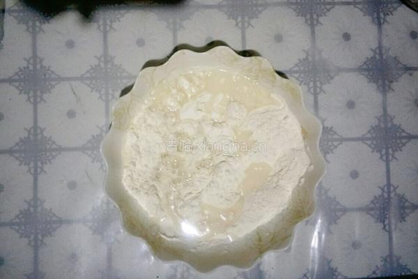 柔软好吃的花油卷的做法图解2