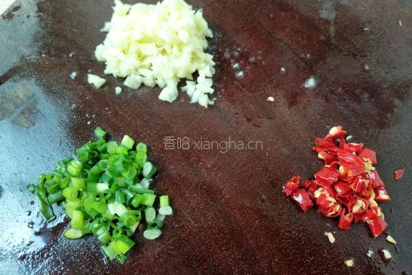 凉拌皮蛋的做法图解2