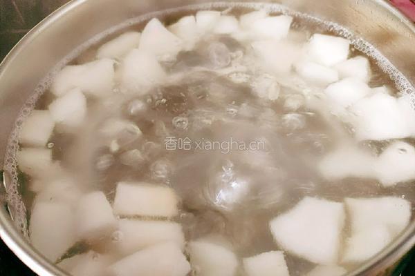 蜂蜜雪梨玫瑰花茶的做法图解4
