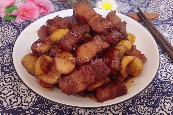 板栗红烧肉