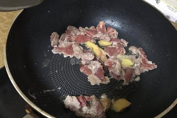 荷兰豆炒牛肉的做法图解3