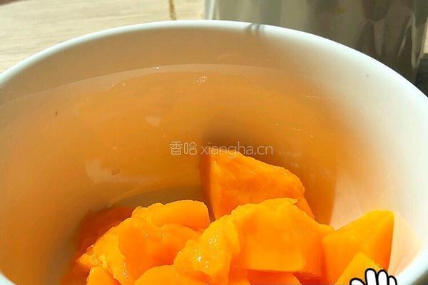 芒果鸡蛋饼的做法图解2